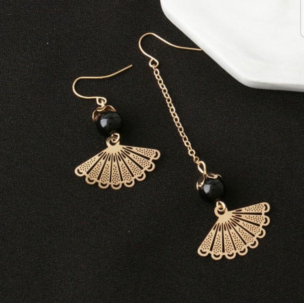 Asymmetrical Gold Earrings NWOT